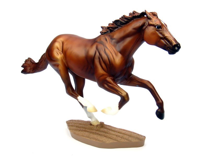 Breyer Traditional Series Secretariat Horse with Base | Model Horse Toy | 13.5" x 9.5" | 1:9 Scale | Model #1345 - Image 2